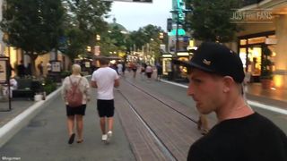 2018.09.8 - Following a Hot Dude At The Grove - BussyHunter.com (Gay Porn Videos)